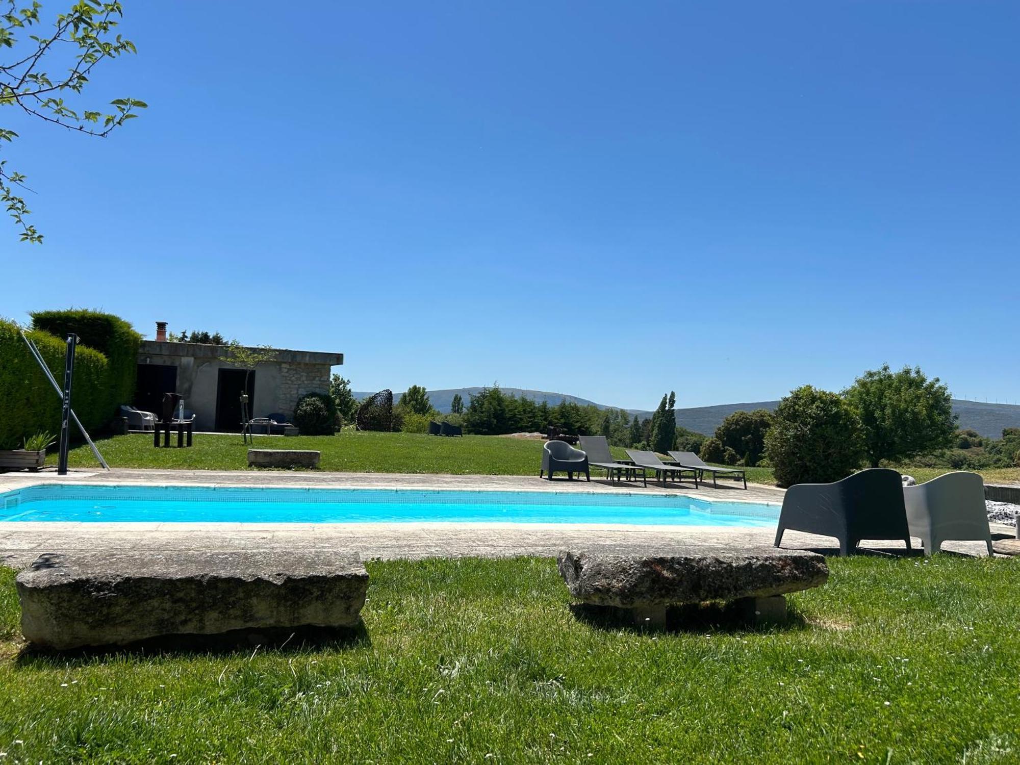 Casa Rural De Un Artista En Plena Naturaleza Piscina Y Parque De Esculturas En Villarcayo Exterior foto
